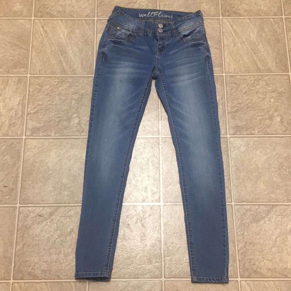 Wallflower skinny jeans